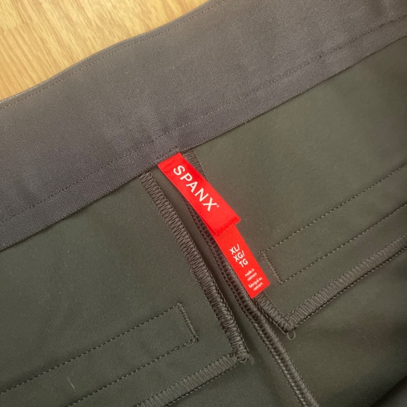 SPANX Black Faux Leather Cropped Pull On Flare Pants Size XL - Picture 6 of 9